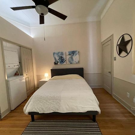 1322-#6 Downtown High Ceiling Big Size 1B Unit Apartment San Antonio Exterior photo